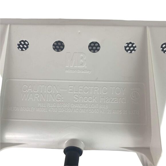 Vintage Lite BRITE MB Milton Bradley w/Pegs Paper Sheets Box  1994 TESTED - Picture 7 of 10